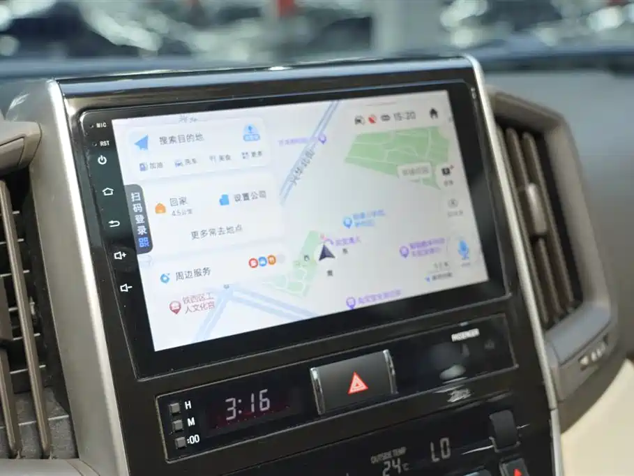Toyota Land Cruiser 2018 4.6L AT