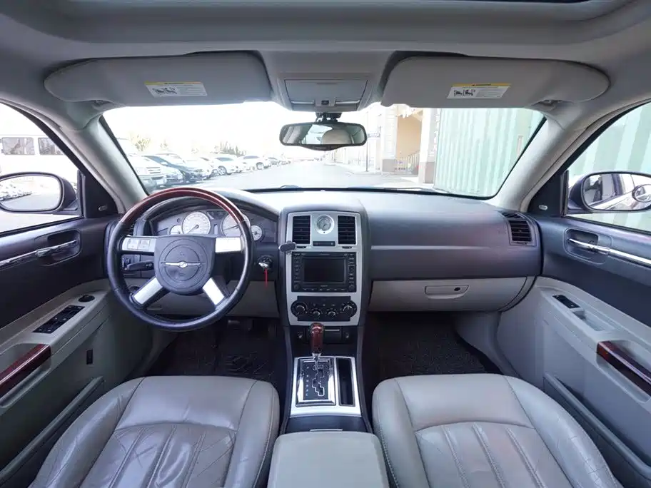 Chrysler 300C 2004 3.5 V6