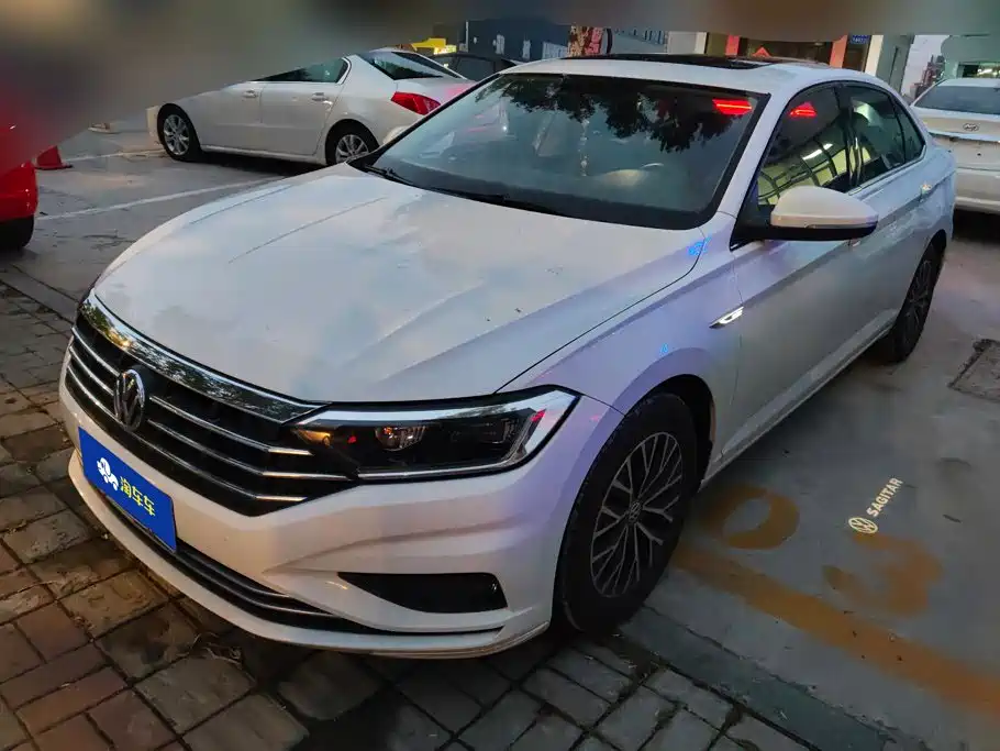 Volkswagen Sagitar