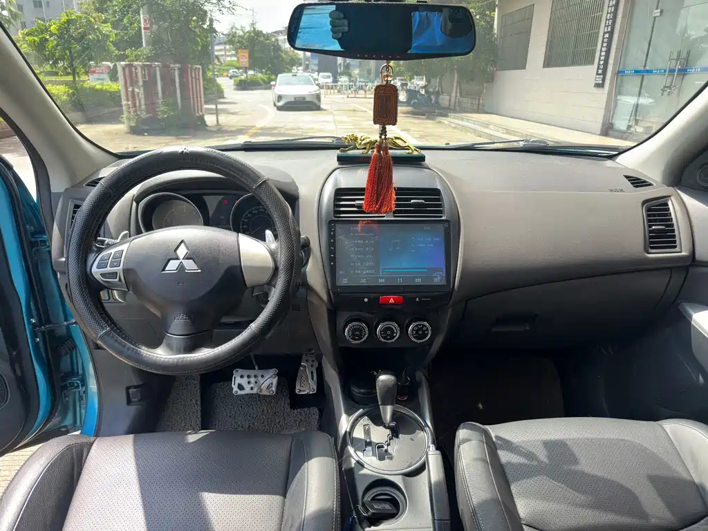 Mitsubishi ASX — миниатюра 5