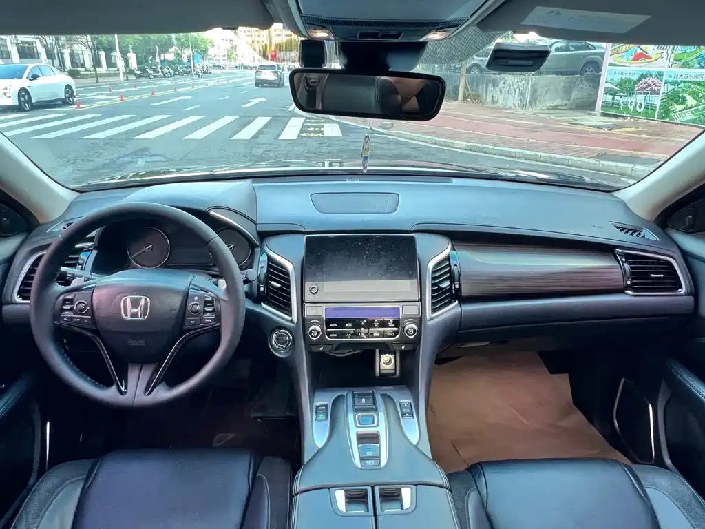 Honda Avancier — миниатюра 9