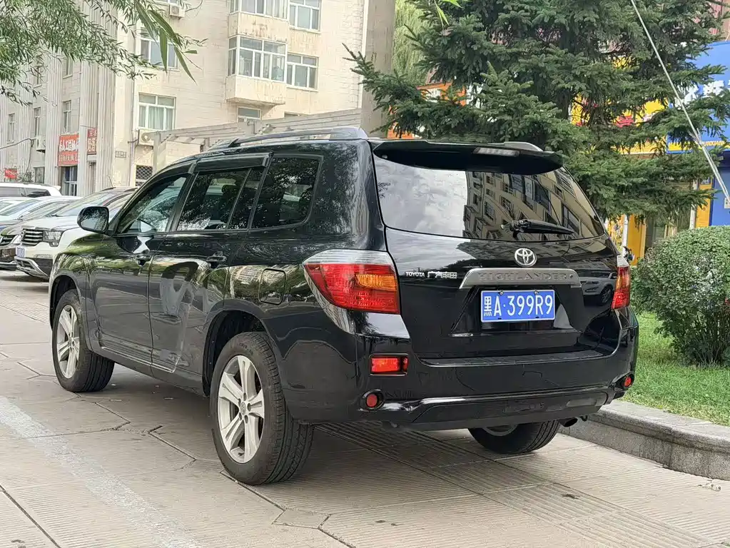 Toyota Highlander — миниатюра 4