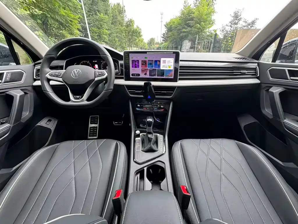 Volkswagen Tiguan L L 2025 300TSI AT