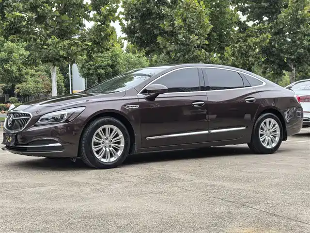 BUICK LACROSSE 2018