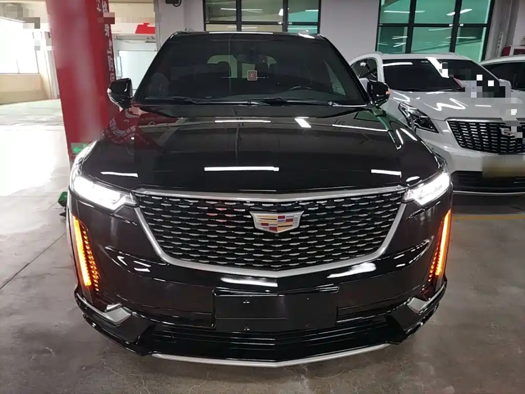 Cadillac XT6 2022 2.0T мест Luxury
