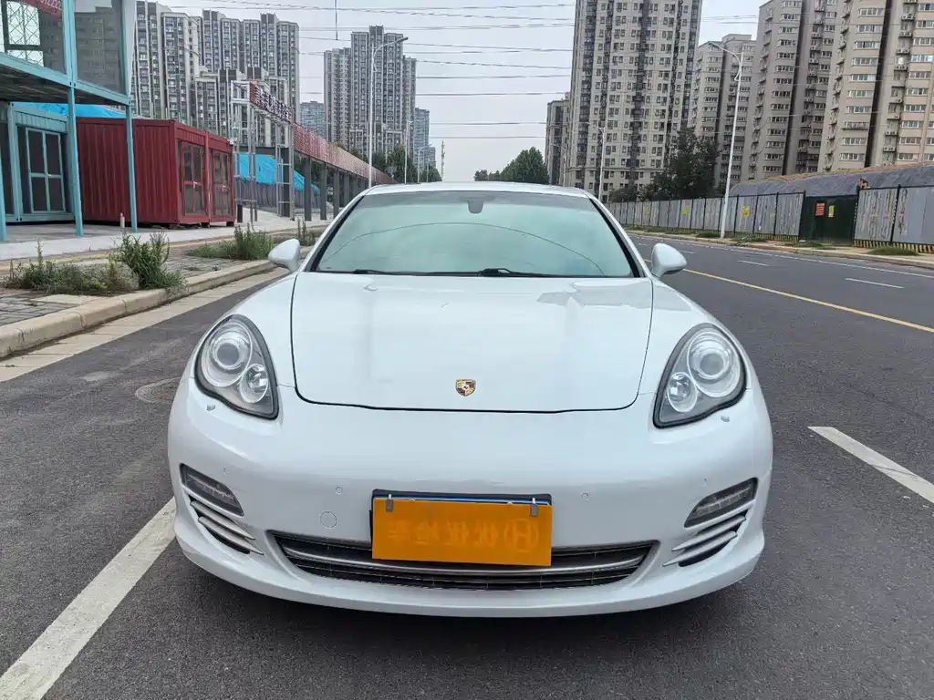 Porsche Panamera — миниатюра 2