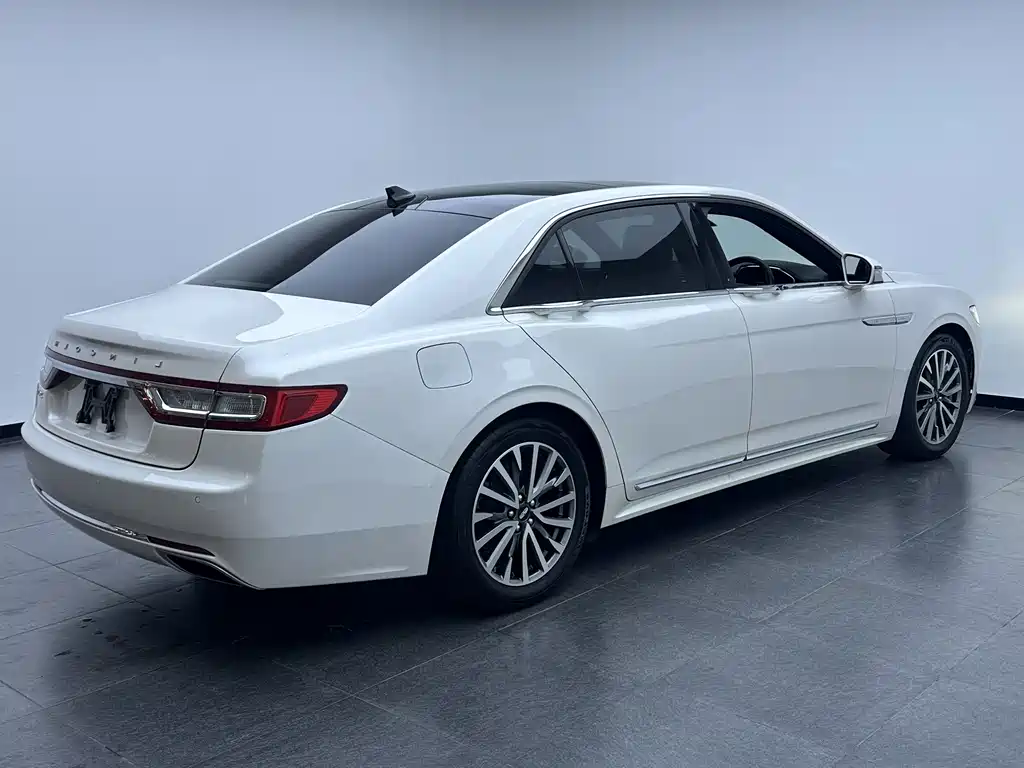 Lincoln Continental 2019 2.0T VI