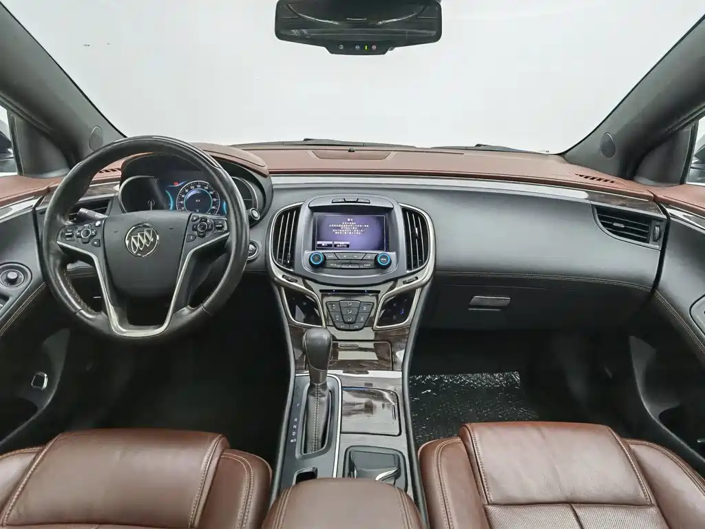 Buick LaCrosse — миниатюра 5