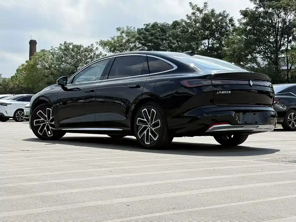 Baojun Xiangjing — миниатюра 9