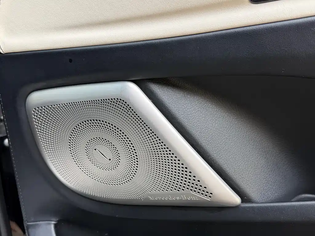 Mercedes-Benz Vito 2021 2.0T 9 мест