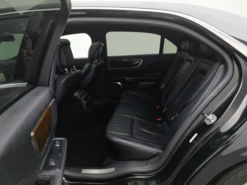 Lincoln Continental — миниатюра 15