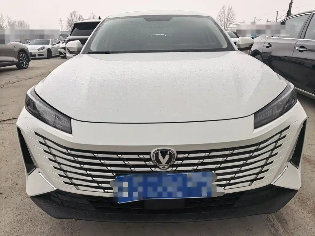 Changan Eado 2025 1.5T 500Bar Luxury