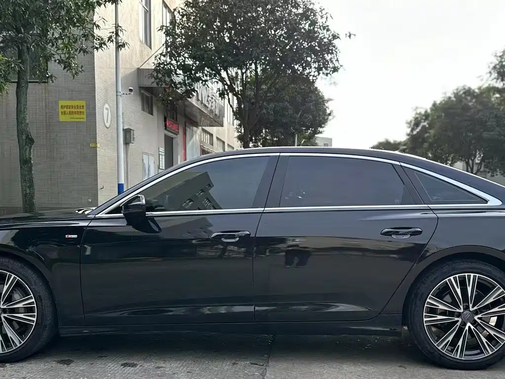 Audi A6L — миниатюра 3