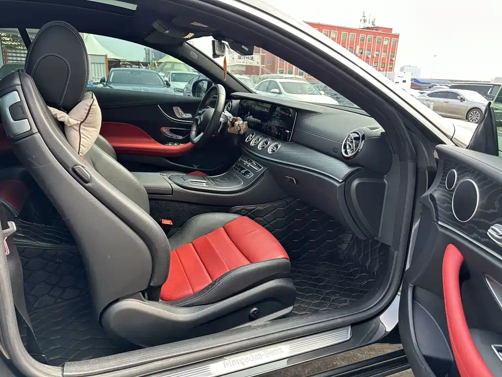 Mercedes-Benz E-Class (Import) — миниатюра 14