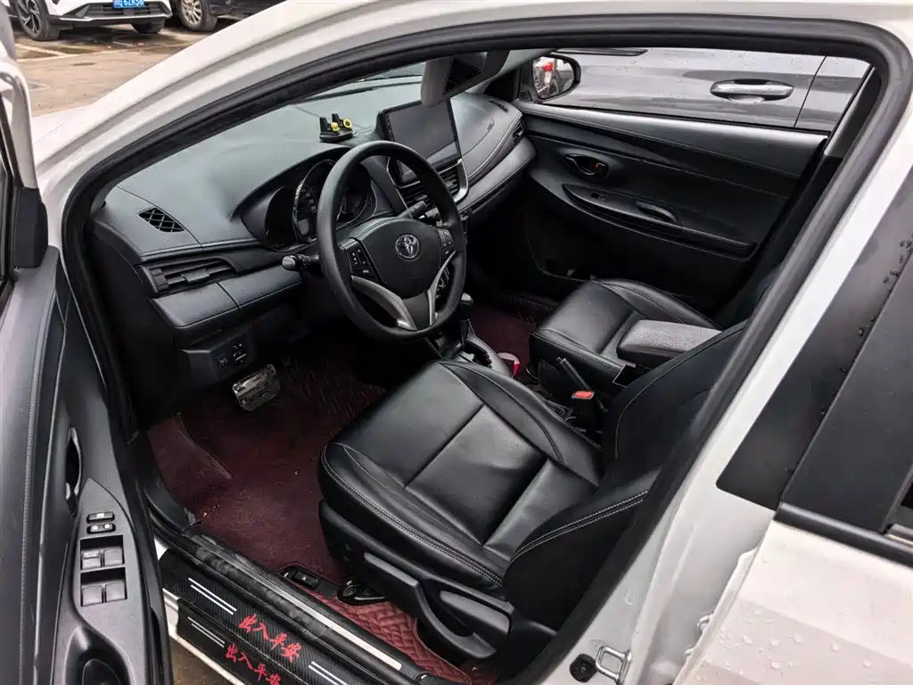 TOYOTA YARIS L TO ENJOY