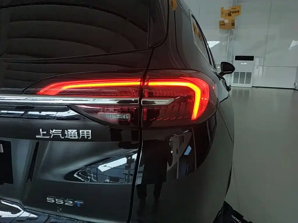 Buick Envision Plus Plus 2022 Plus 552T мест Luxury