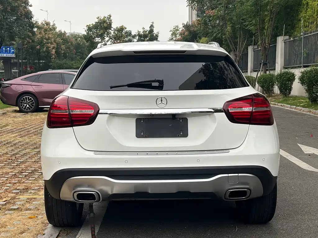 Mercedes-Benz GLA — миниатюра 6