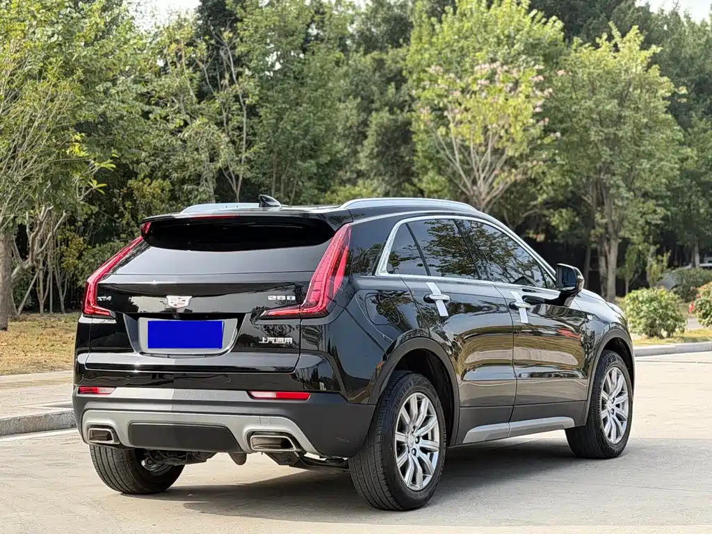 Cadillac XT4 — миниатюра 5