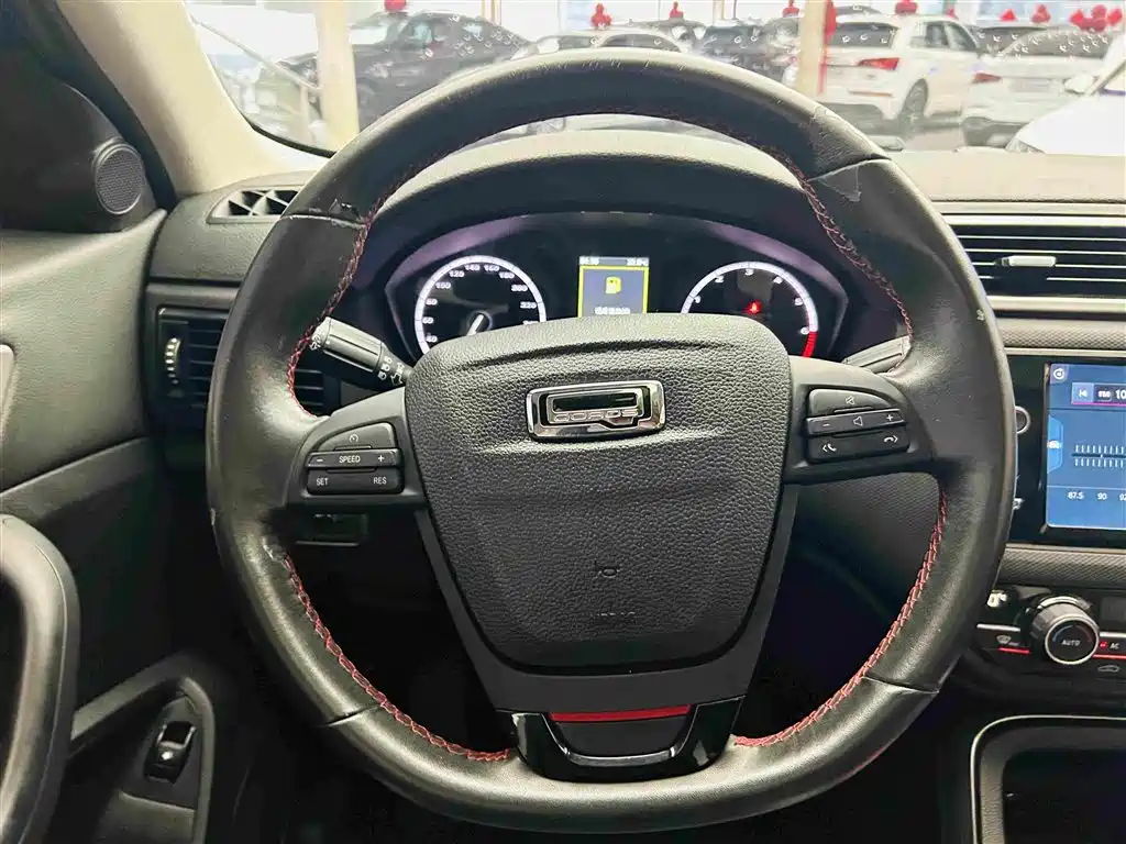Qoros Qoros 5 — миниатюра 16