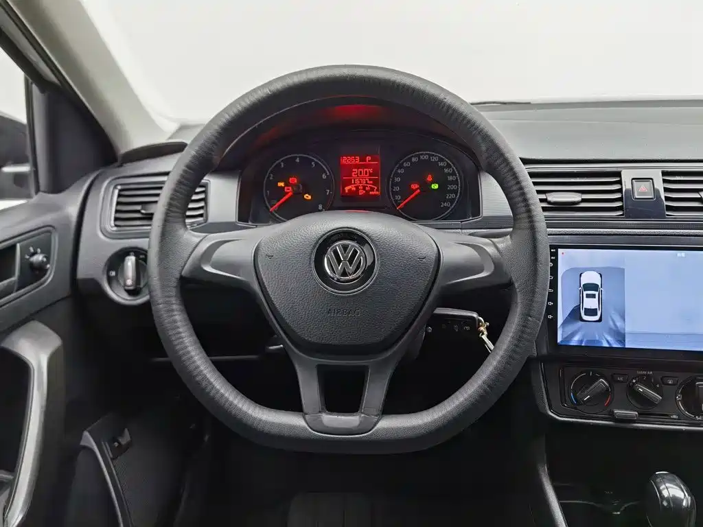 Volkswagen Santana — миниатюра 11
