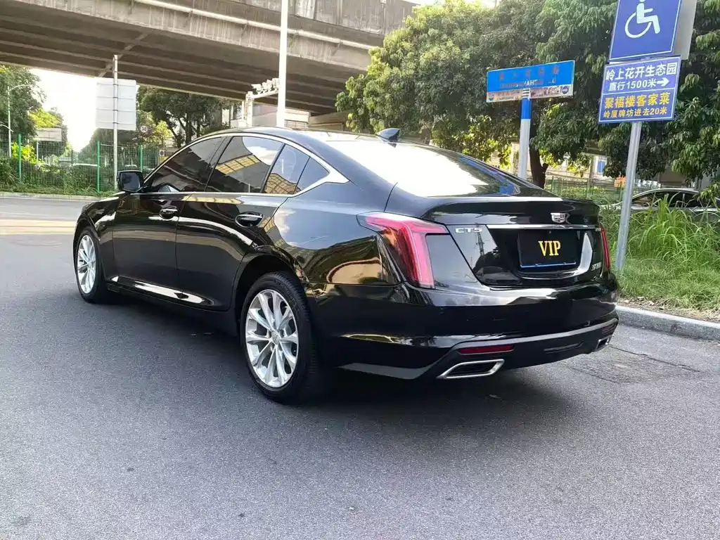 Cadillac CT5 — миниатюра 7