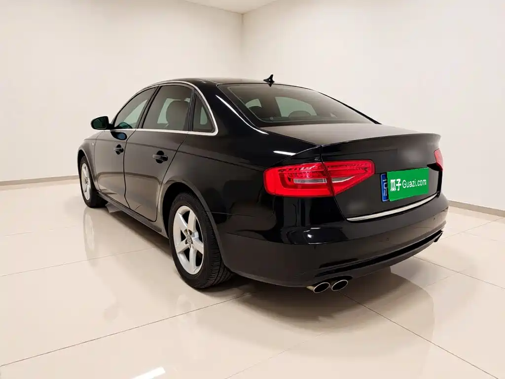 Audi A4L — миниатюра 4