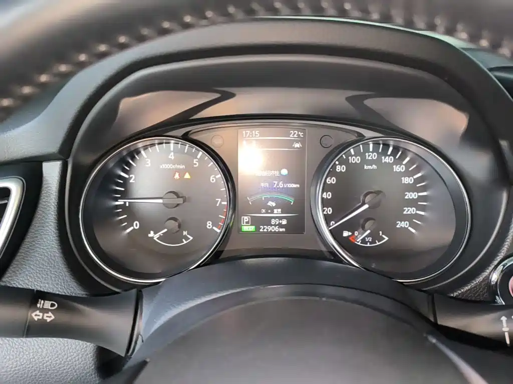 Nissan Qashqai — миниатюра 12