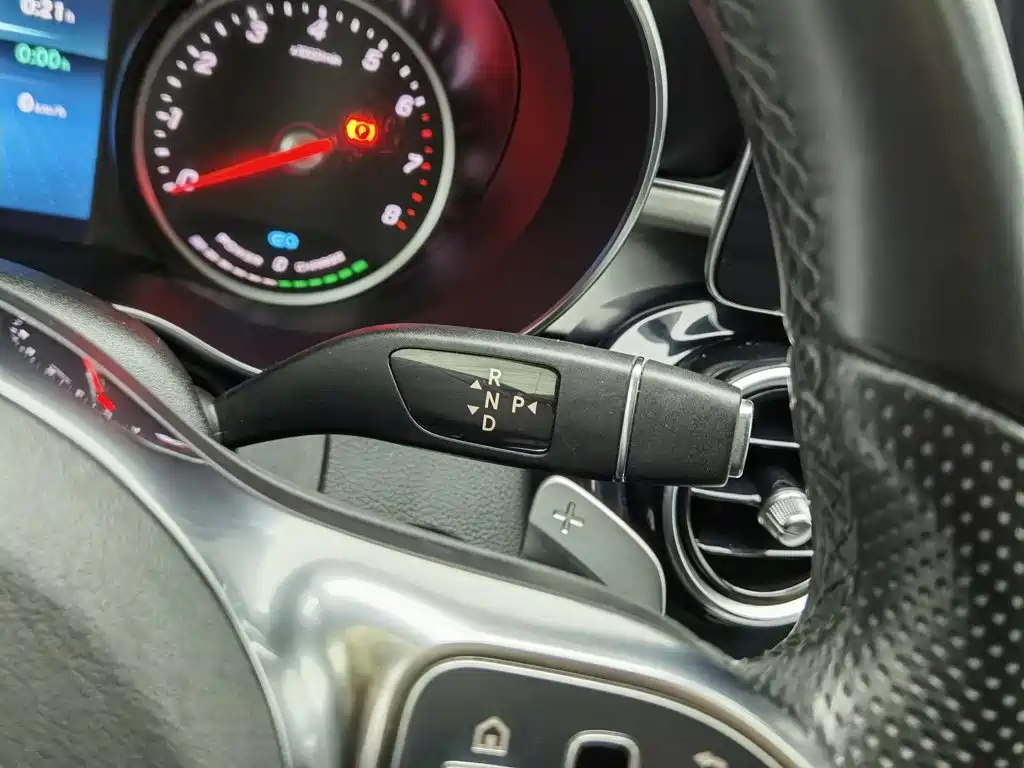 Mercedes-Benz C-Class — миниатюра 13