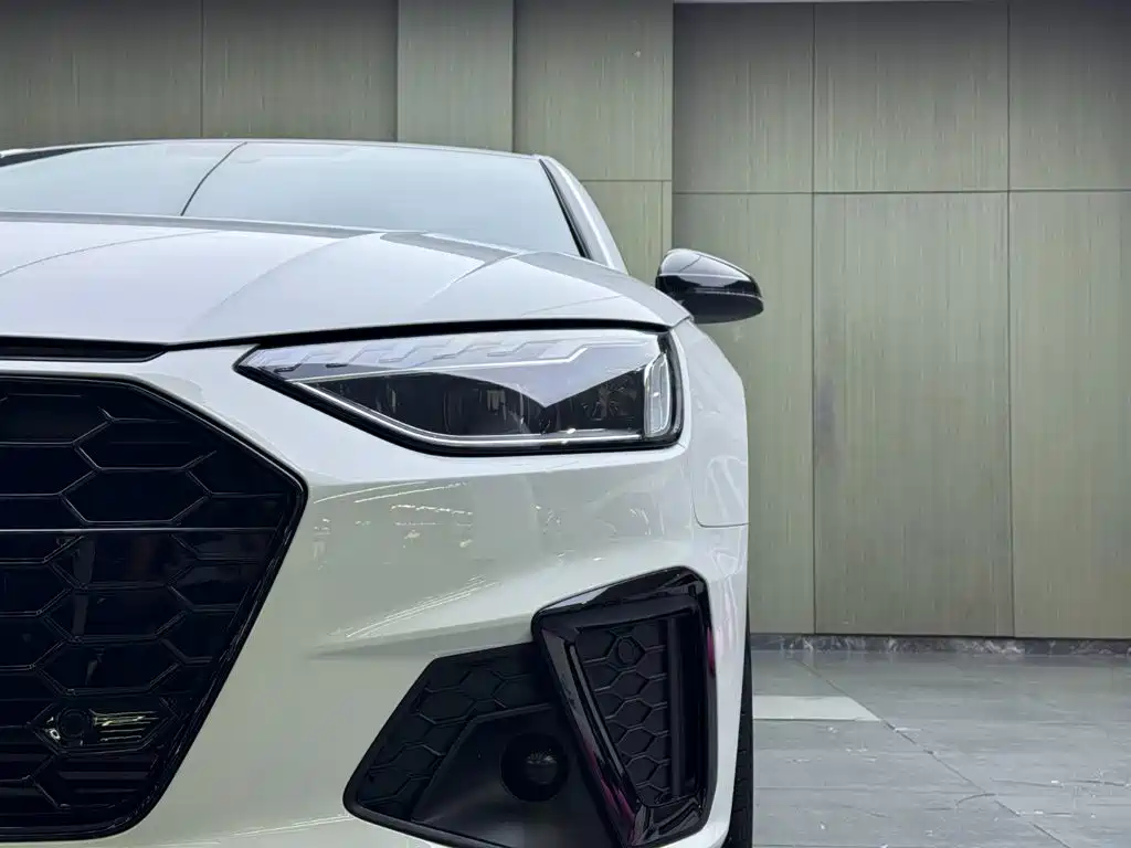 Audi A4L — миниатюра 7