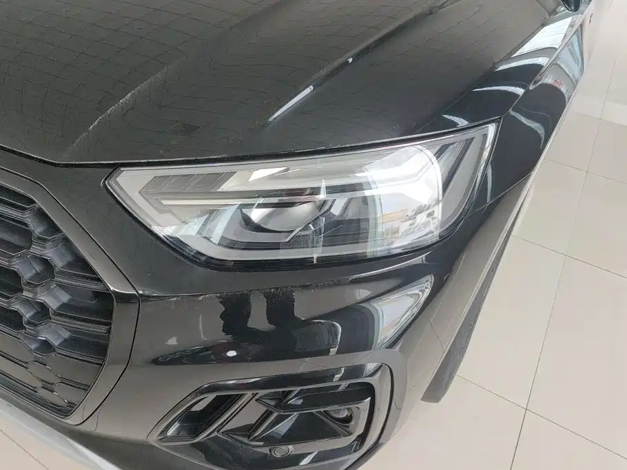 Audi Q5L — миниатюра 5