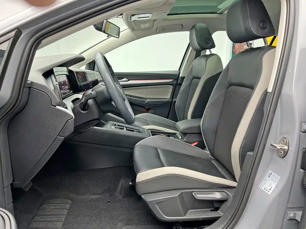 Volkswagen Golf — миниатюра 14