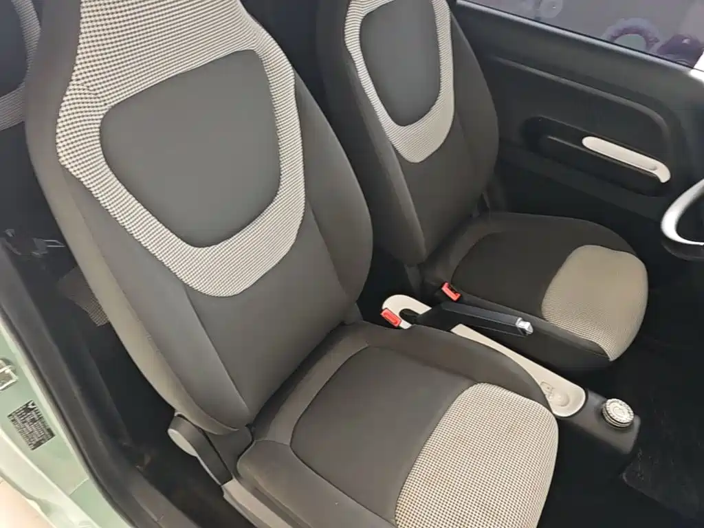 Wuling MINIEV — миниатюра 25