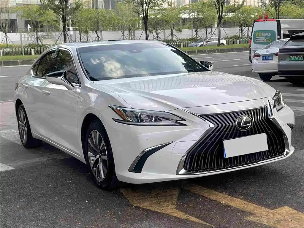 Lexus ES — миниатюра 3