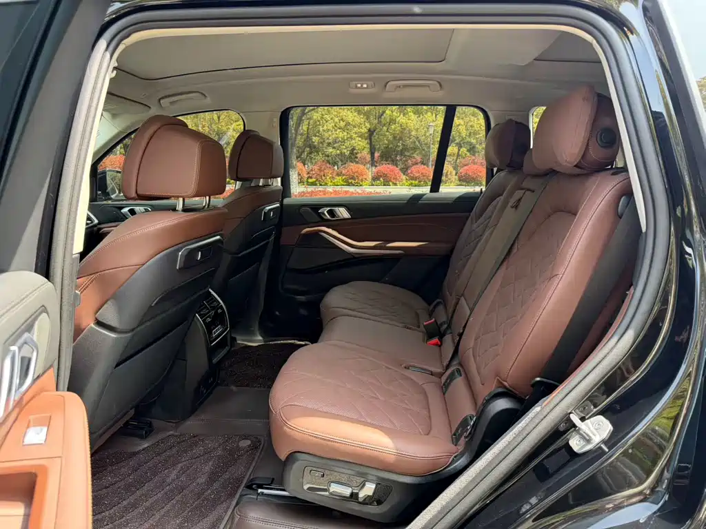 BMW X7 — миниатюра 5