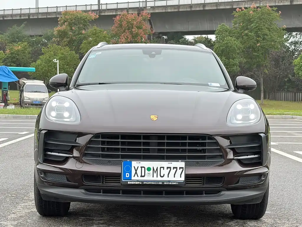 Porsche Macan — миниатюра 4