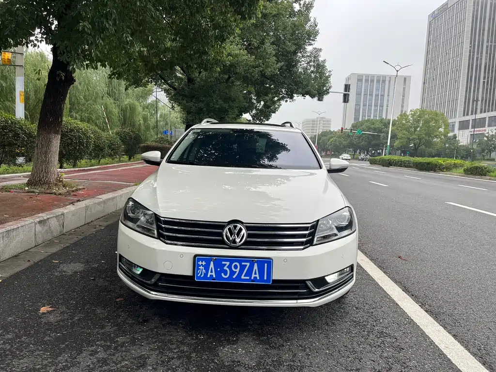 Volkswagen Magotan (Import)