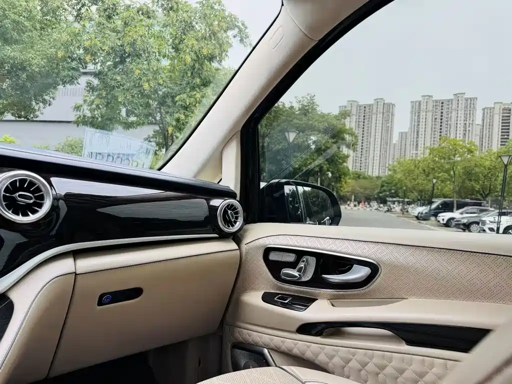 Mercedes-Benz Vito — миниатюра 10