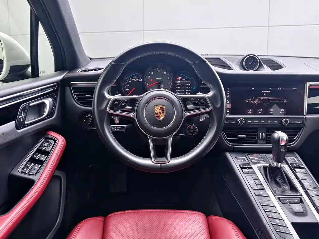 Porsche Macan — миниатюра 8