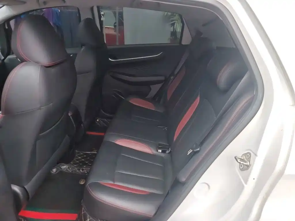 Geely Vision X3 — миниатюра 17