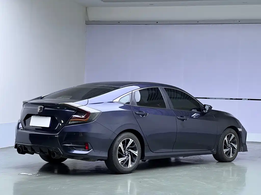 Honda Civic — миниатюра 6