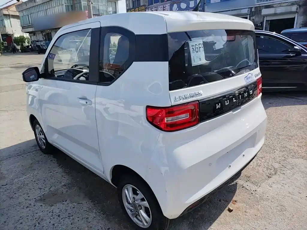 Wuling MINIEV — миниатюра 5