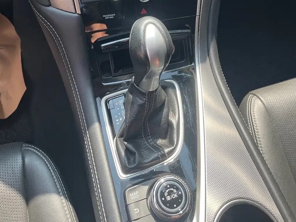 Infiniti Q50L — миниатюра 12