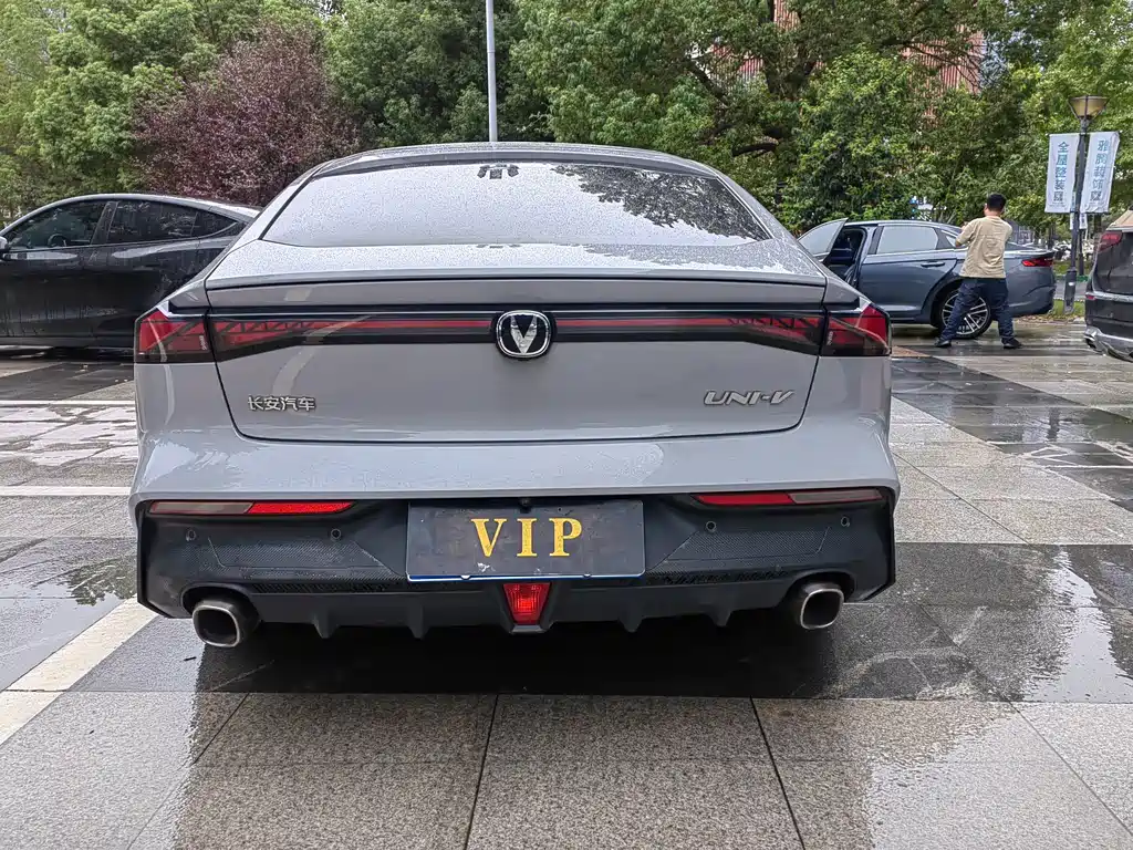 Changan UNI-V — миниатюра 4