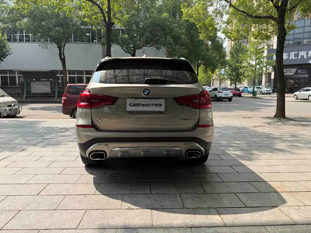 BMW X3 — миниатюра 7