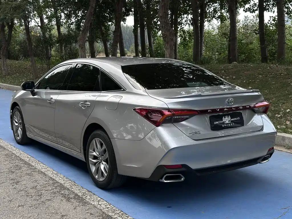 Toyota Avalon — миниатюра 9