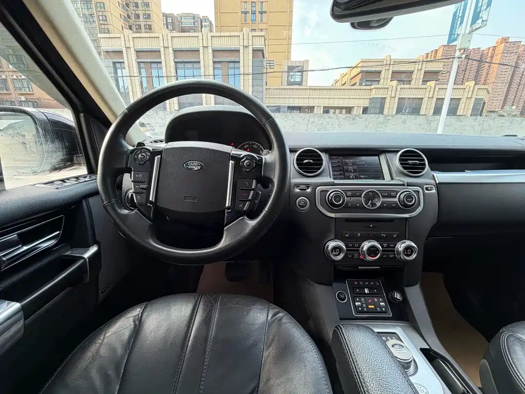 Land Rover Discovery — миниатюра 10