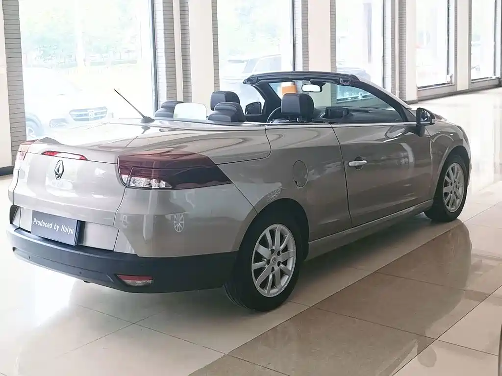 Renault Megane — миниатюра 5