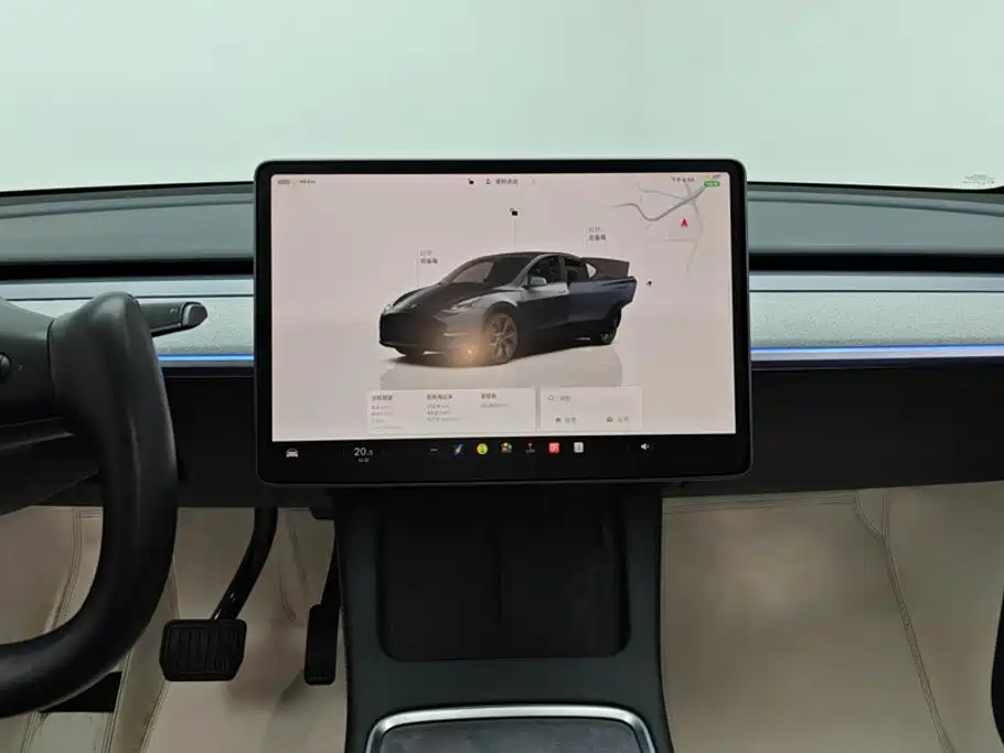 Tesla Model Y — миниатюра 13
