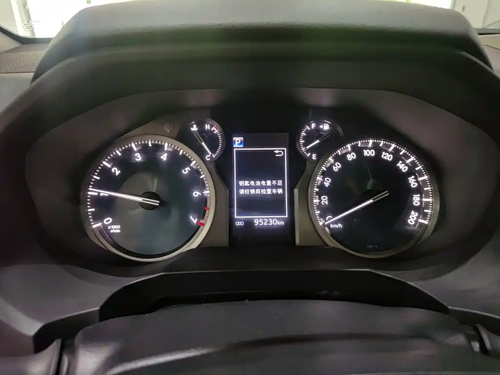 Toyota Prado — миниатюра 12