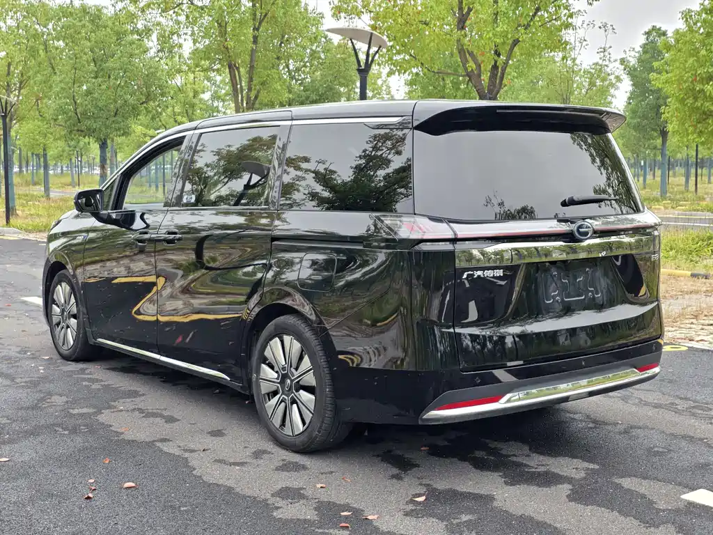 GAC Motor Trumpchi E8 PHEV — миниатюра 6